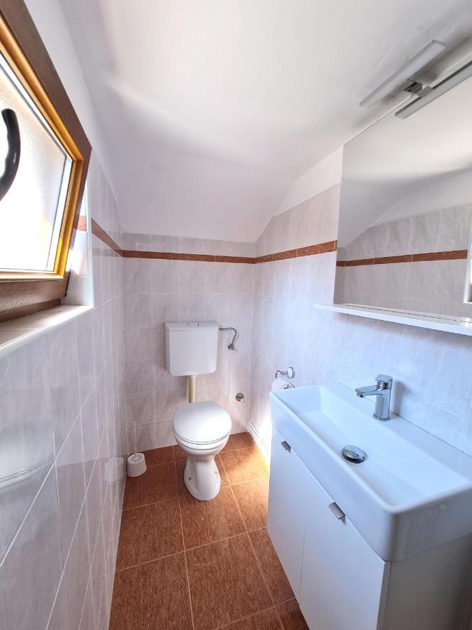 Guesthouse Casa Barbaro ロヴィンスコ・セロ エクステリア 写真